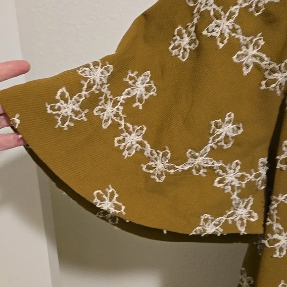 Anniewear Embroidered Shift Dress NWOT - Picture 3 of 7